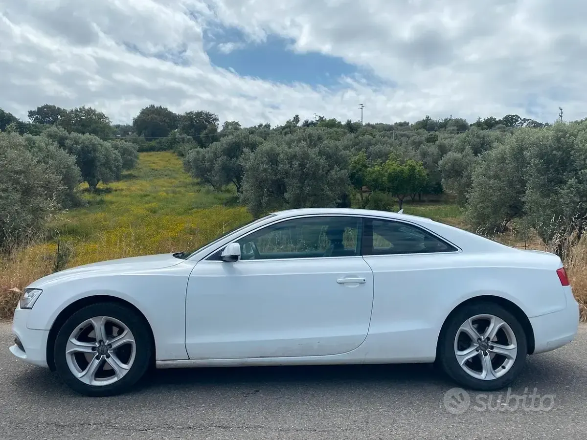 Gebraucht Audi A5 177 PS (130 kW) 2013 Weiß Coupé