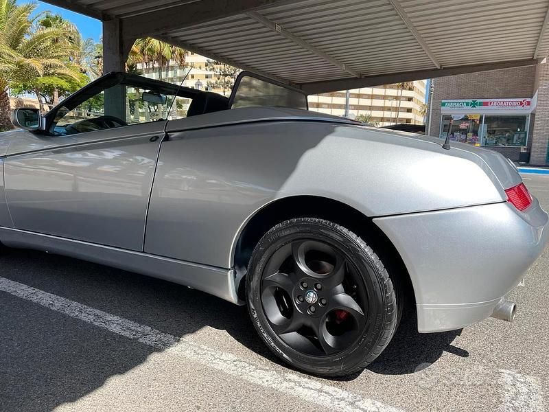 Usata Alfa Romeo Spider 106 CV (77 kW) 1995 Grigio Cabrio