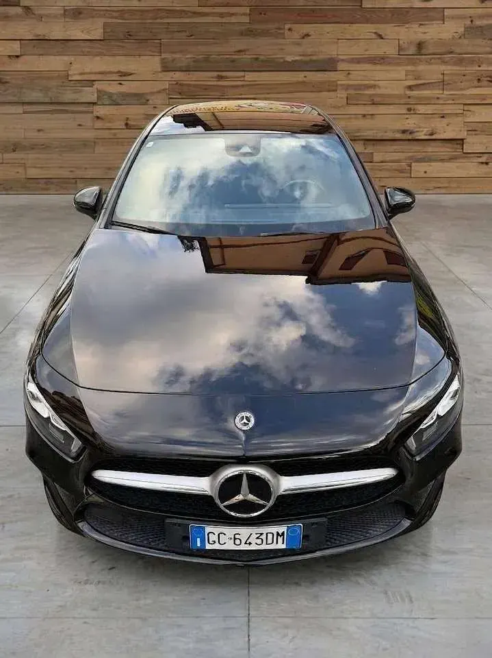 Usata Mercedes A180 116 CV (85 kW) 2020 Nero Berlina