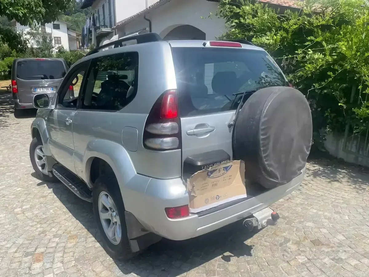 Usata Toyota Land Cruiser Sol 163 CV (119 kW) 2003 SUV