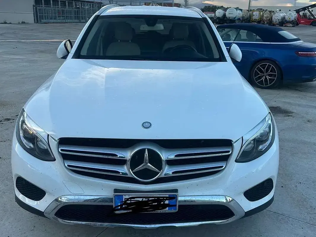 Usata Mercedes GLC220 170 CV (125 kW) 2016 Bianco SUV
