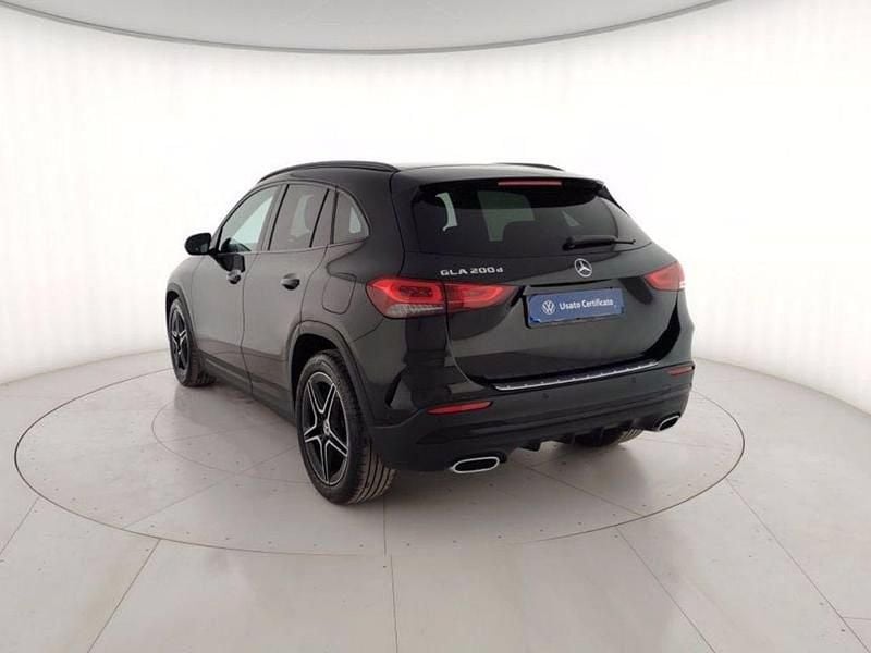 Usata Mercedes GLA200 Premium 150 CV (110 kW) 2022 Nero metallizzato SUV