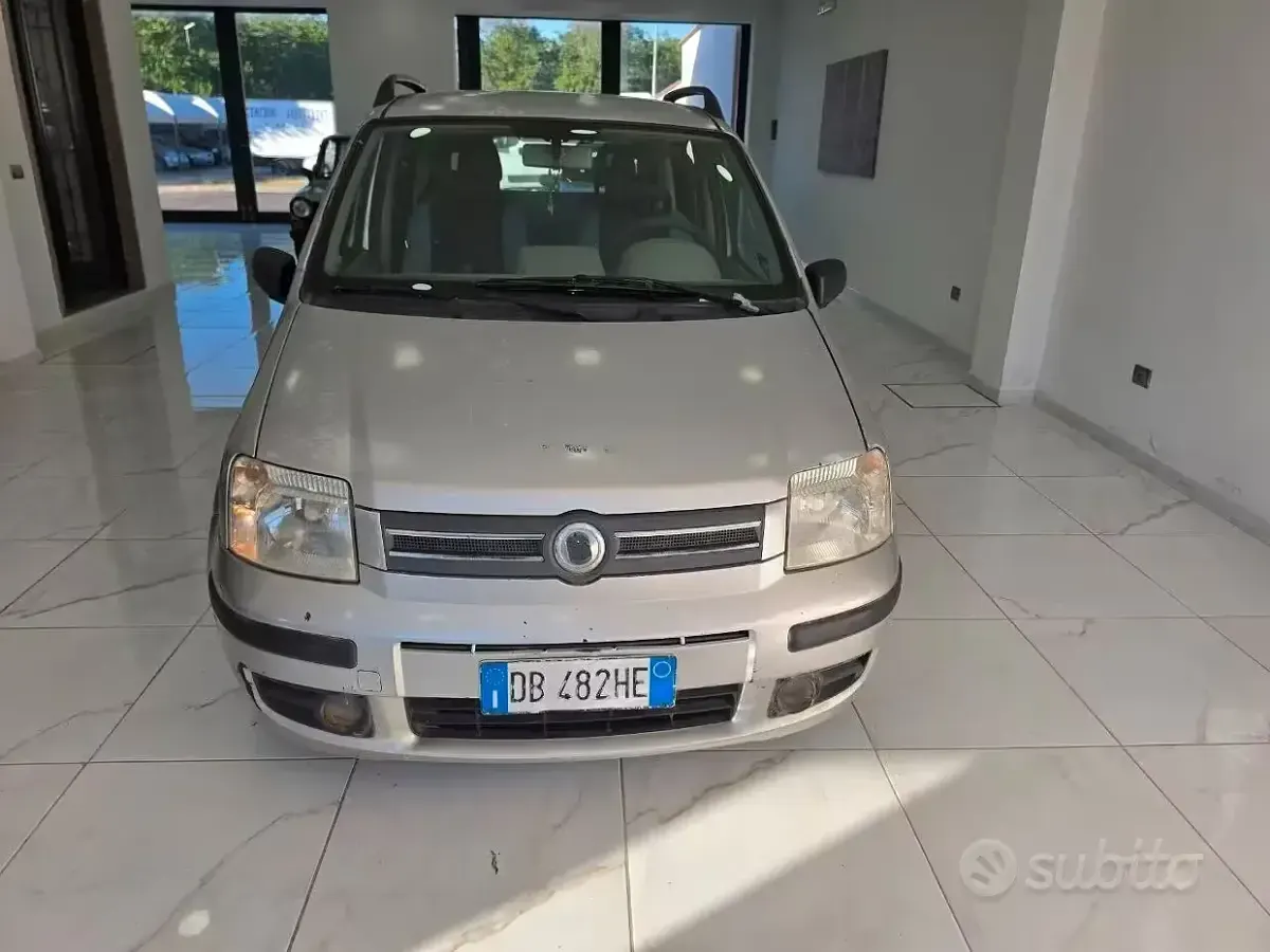 Usata Fiat Panda Dynamic 60 CV (44 kW) 2006 Grigio Utilitaria