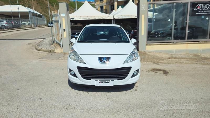 Usata Peugeot 207 Sport 68 CV (50 kW) 2010 Bianco Berlina