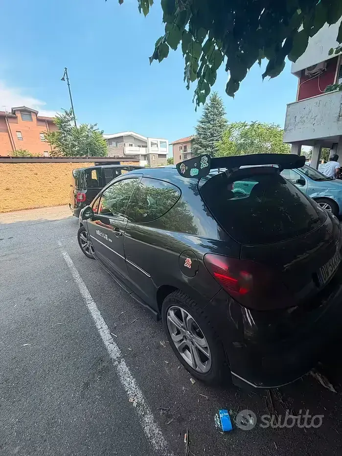 Usata Peugeot 207 90 CV (66 kW) 2009 Nero Berlina