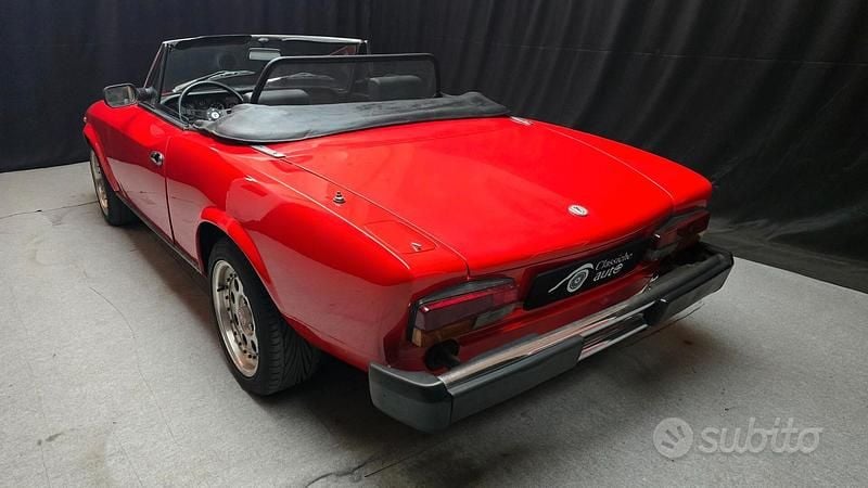 Usata Fiat 124 Spider 105 CV (77 kW) 1984 Rosso Cabrio