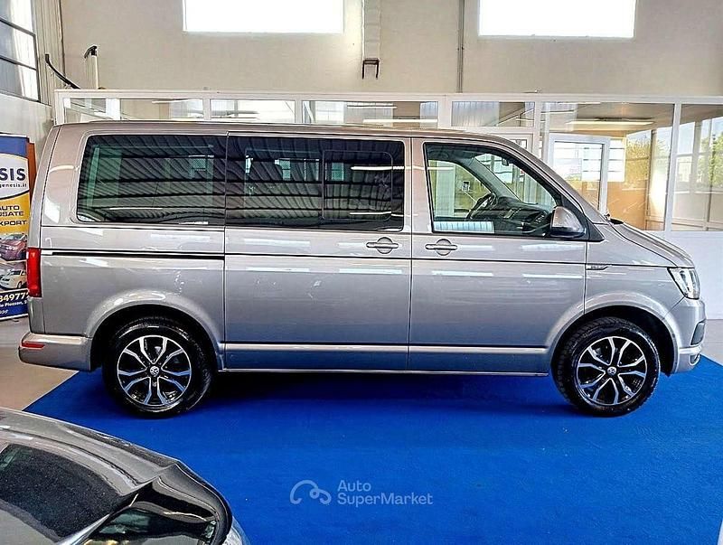 Begagnad VW Multivan 150 HK (110 kW) 2018 Silver Minibuss