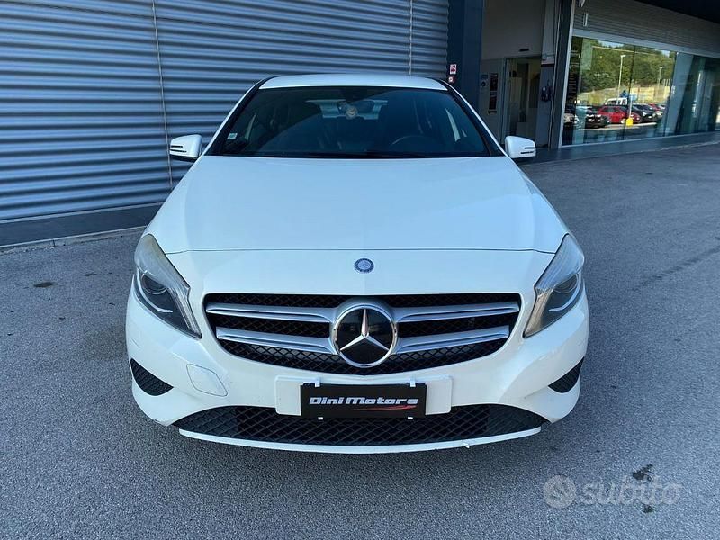 Usata Mercedes A180 109 CV (80 kW) 2014 Bianco Berlina