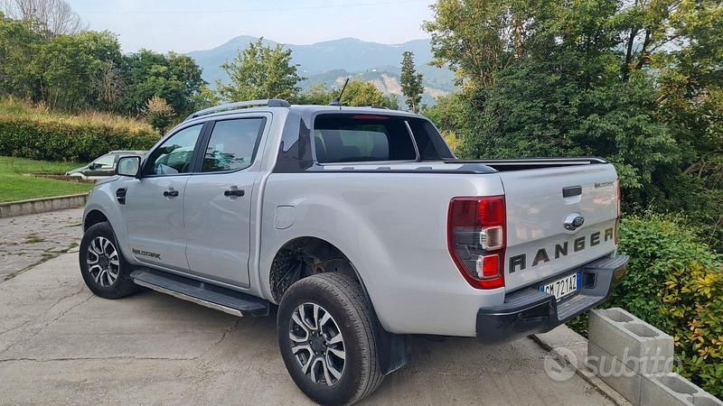 Begagnad Ford Ranger 170 HK (125 kW) 2023 Grå Pickup