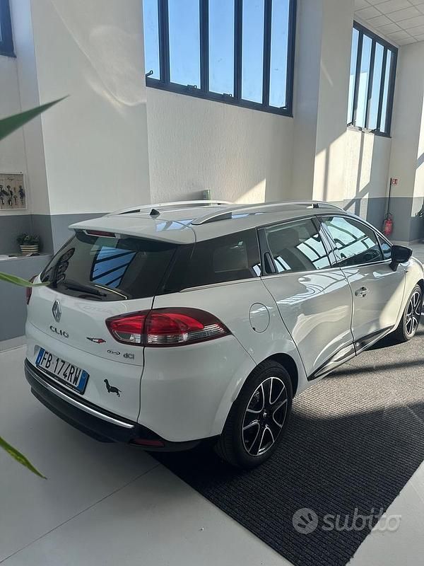 Usata Renault Clio GrandTour 75 CV (55 kW) 2016 Bianco Station wagon