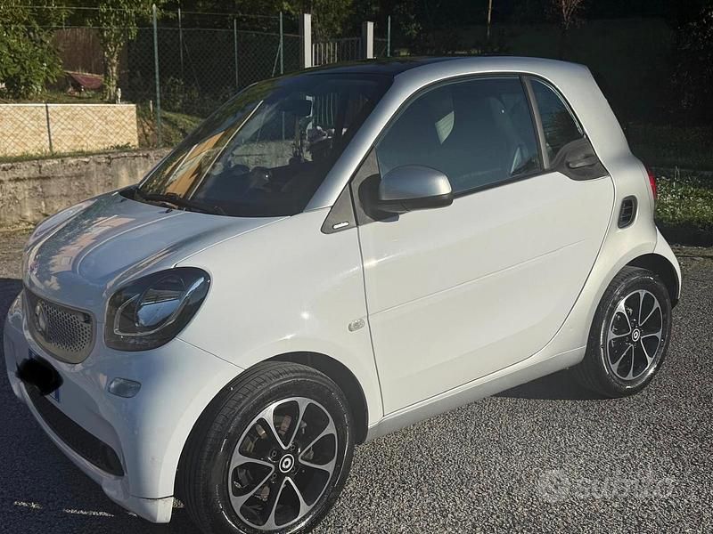 Usata Smart ForFour 71 CV (52 kW) 2016 Bianco Utilitaria