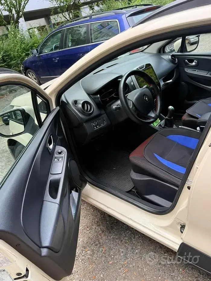 Usata Renault Clio 75 CV (55 kW) 2016 Bianco Station wagon