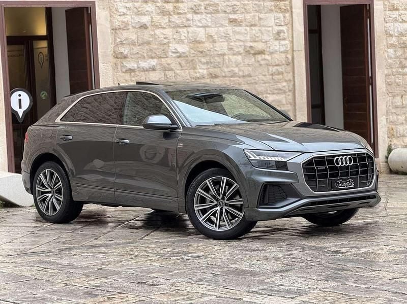 Usata Audi Q8 S-Line 286 CV (210 kW) 2021 Other SUV