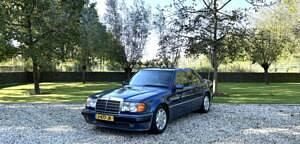 Usata Mercedes E500 320 CV (235 kW) 1993 Blu Berlina