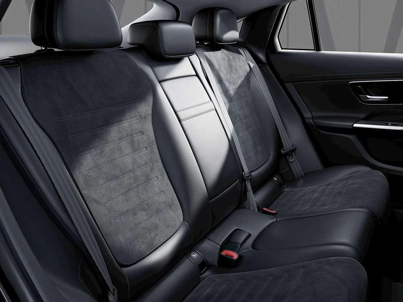 Nuova Mercedes GLC300e Advanced 333 CV (244 kW) 2026 Nero Coupé