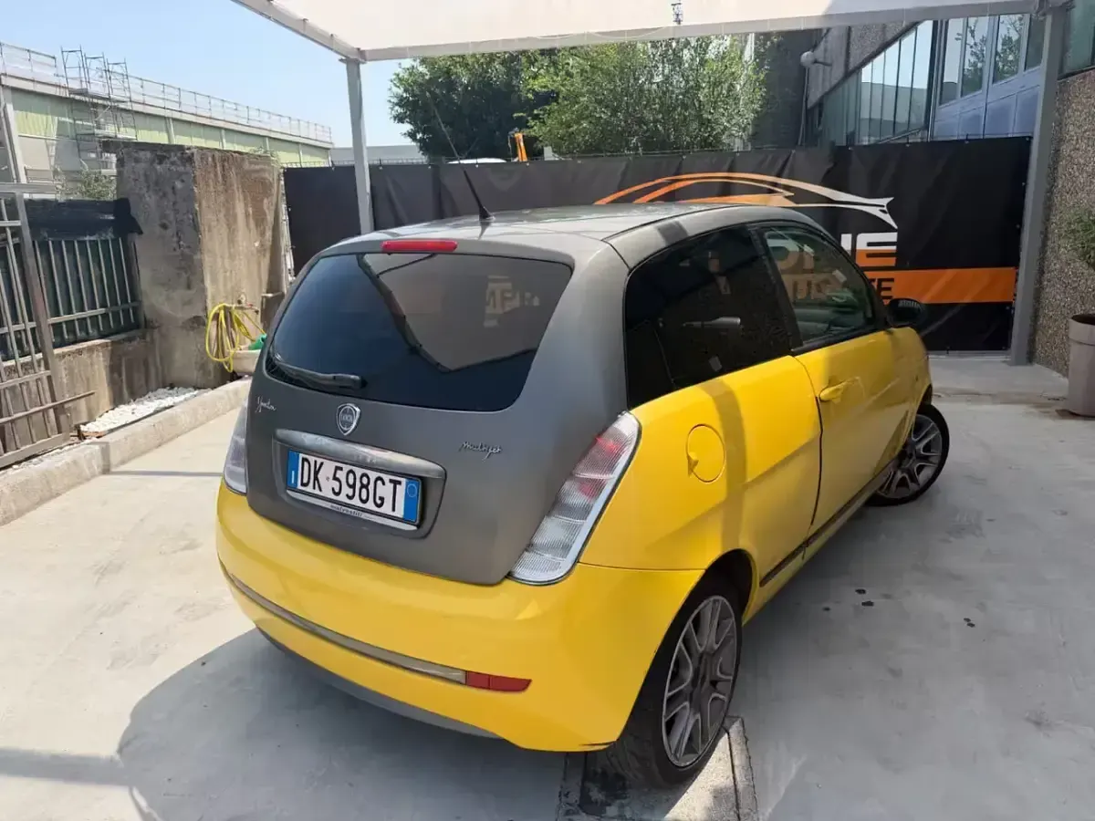 Usata Lancia Ypsilon 90 CV (66 kW) 2007 Utilitaria