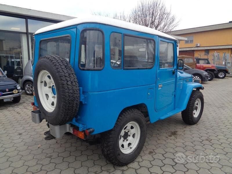 Usata Toyota Land Cruiser 109 CV (80 kW) 1980 Blu/azzurro SUV