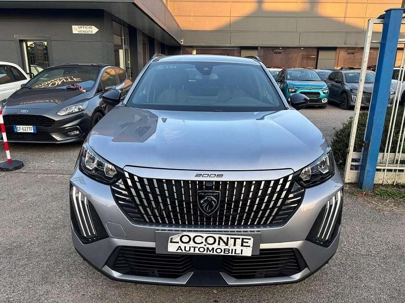 Usata Peugeot 2008 Allure 101 CV (74 kW) 2024 Argento SUV