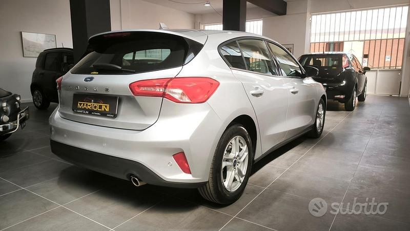Occasion Ford Focus 120 ch (88 kW) 2020 Gris Berline