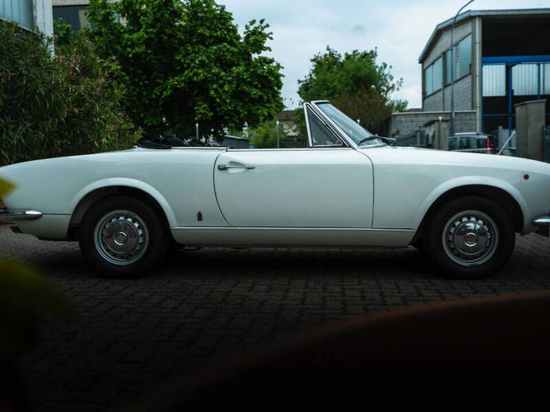 Usata Fiat 124 Spider Sport 88 CV (64 kW) 1967 Bianco Cabrio