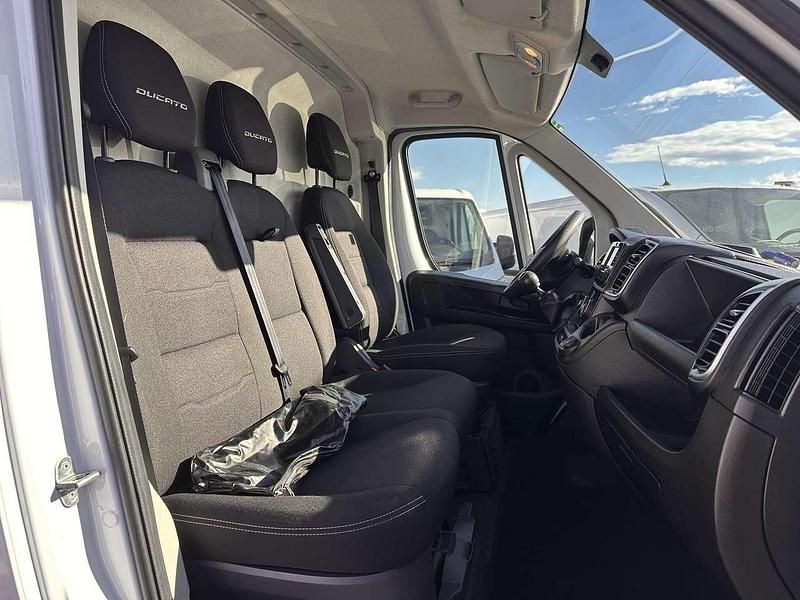 Usata Fiat Ducato 140 CV (102 kW) 2023 Bianco Furgone