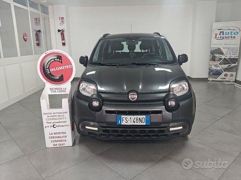 Usata Fiat Panda Cross Cross 69 CV (50 kW) 2019 Grigio Utilitaria