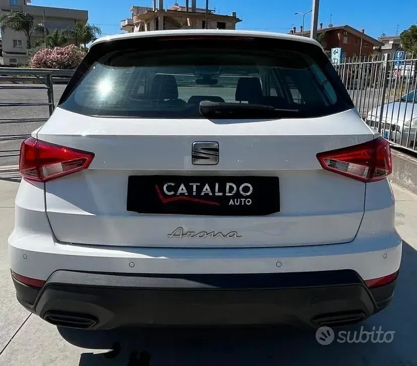 Usata Seat Arona Style 95 CV (69 kW) 2022 Bianco SUV