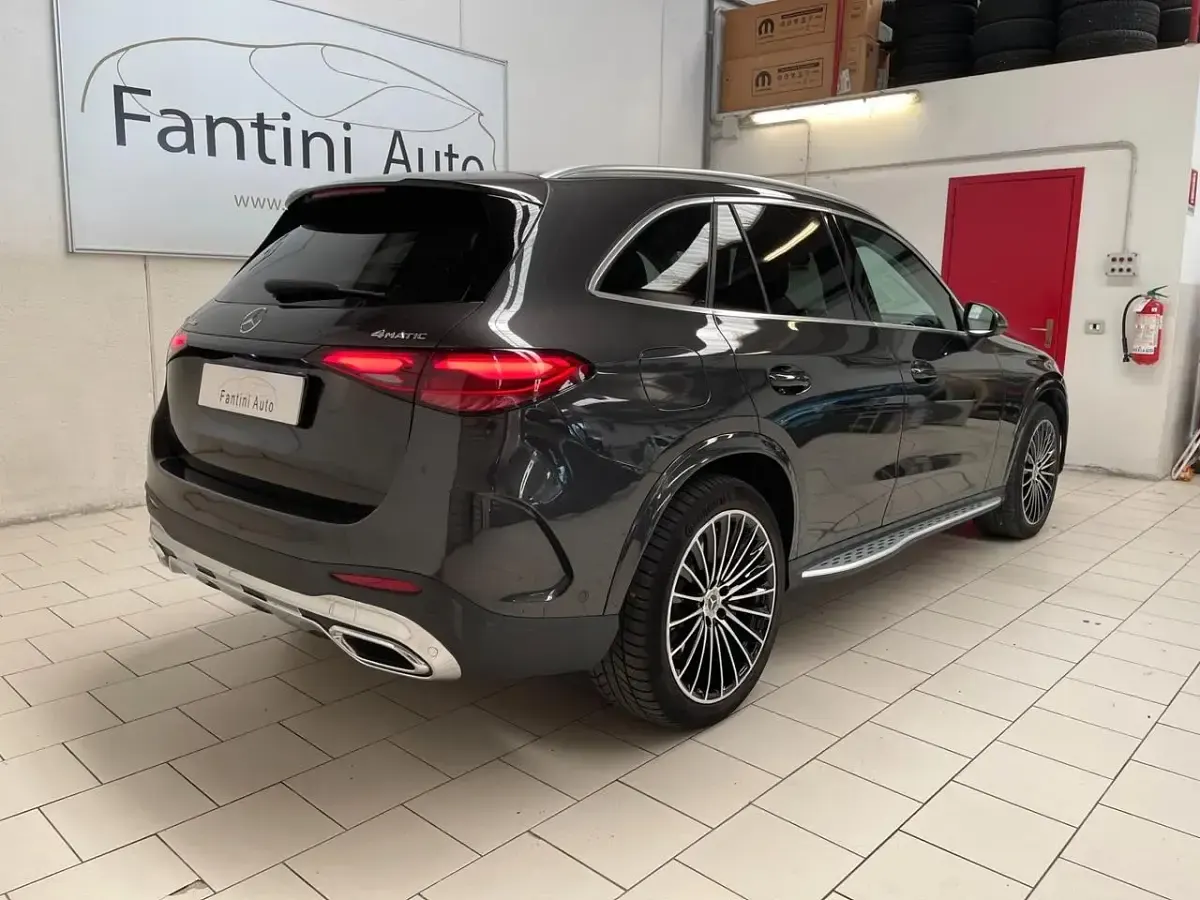 Usata Mercedes GLC300de AMG line 197 CV (144 kW) 2023 Nero SUV