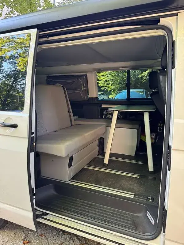 Usata VW California Beach 150 CV (110 kW) 2019 Bianco Furgone