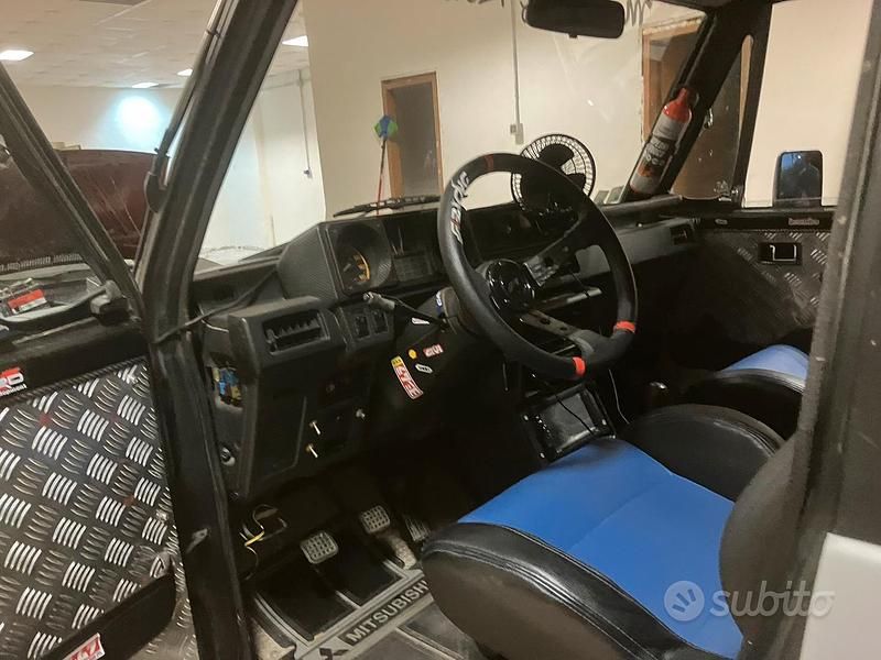 Usata Mitsubishi Pajero 1988 Grigio SUV