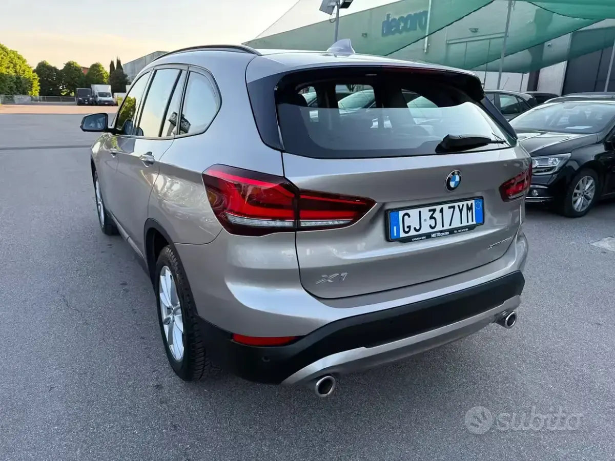 Usata BMW X1 Advantage 190 CV (139 kW) 2022 Grigio SUV