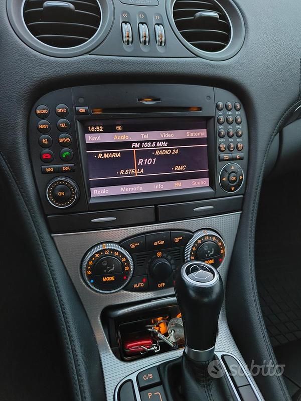 Usata Mercedes SL300 231 CV (169 kW) 2011 Nero Cabrio