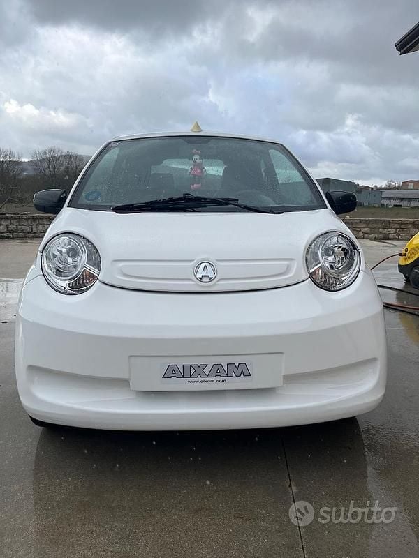 Bianco Usata 2021 Aixam Microcar Due volumi | 7000 € - Immagine 1/4