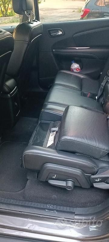 Usata Fiat Freemont 170 CV (125 kW) 2015 Grigio SUV