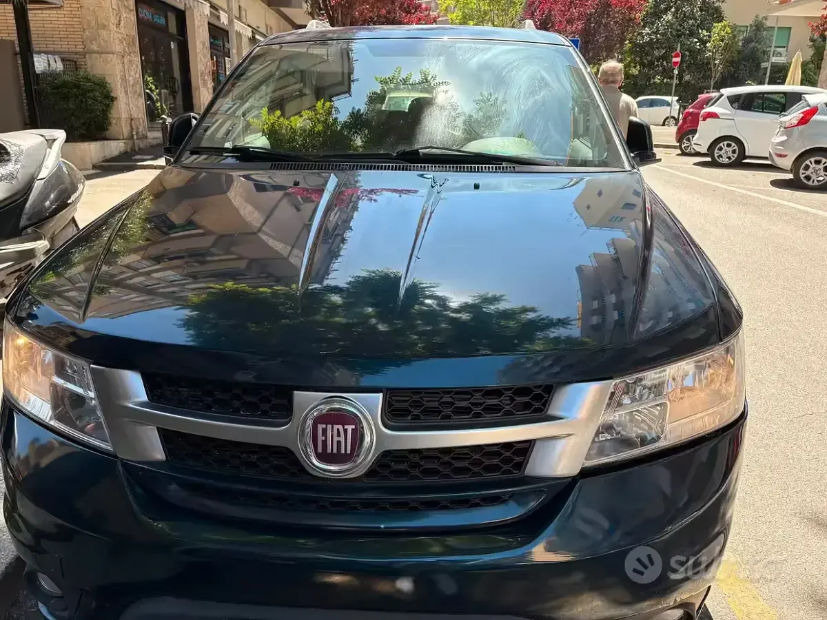 Usata Fiat Freemont 170 CV (125 kW) 2014 Blu SUV