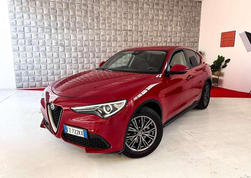 Usata Alfa Romeo Stelvio Business 190 CV (139 kW) 2020 Rosso SUV