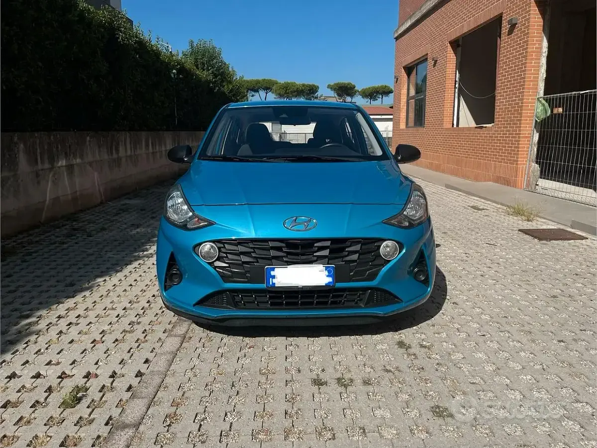 Usata Hyundai i10 Advanced 67 CV (49 kW) 2020 Blu/azzurro Utilitaria