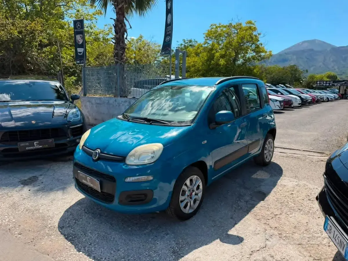 Usata Fiat Panda Easy 80 CV (58 kW) 2012 Bluazzurro Utilitaria