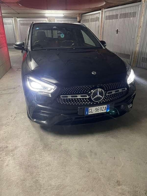 Usata Mercedes GLA200 150 CV (110 kW) 2022 SUV