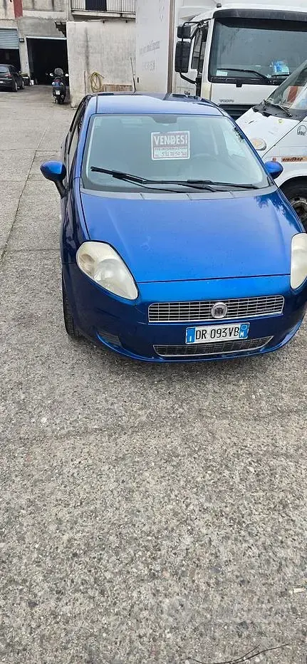 Usata Fiat Grande Punto 90 CV (66 kW) 2007 Blu Utilitaria