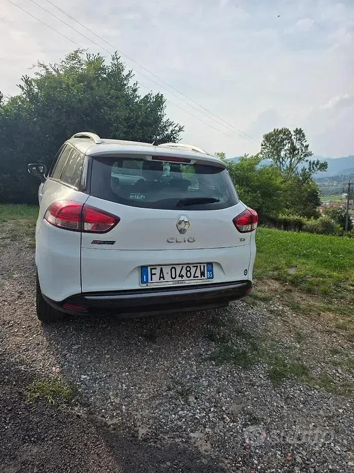 Usata Renault Clio 90 CV (66 kW) 2015 Bianco Station wagon