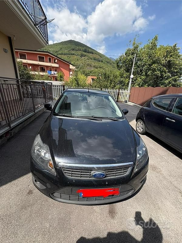 Usata Ford Focus 90 CV (66 kW) 2010 Nero Berlina