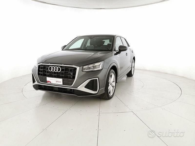 Usata Audi Q2 S-Line 150 CV (110 kW) 2025 Grigio SUV