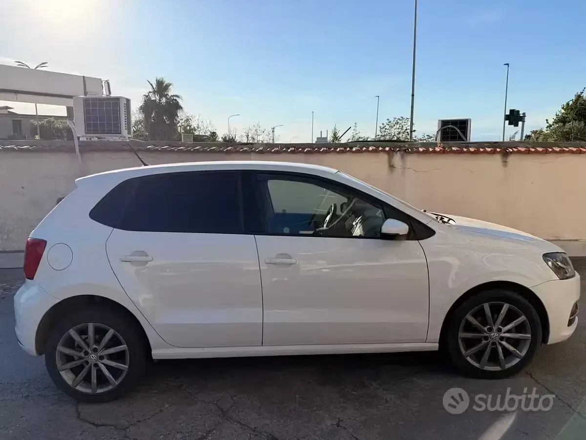 Usata VW Polo 90 CV (66 kW) 2017 Bianco Utilitaria