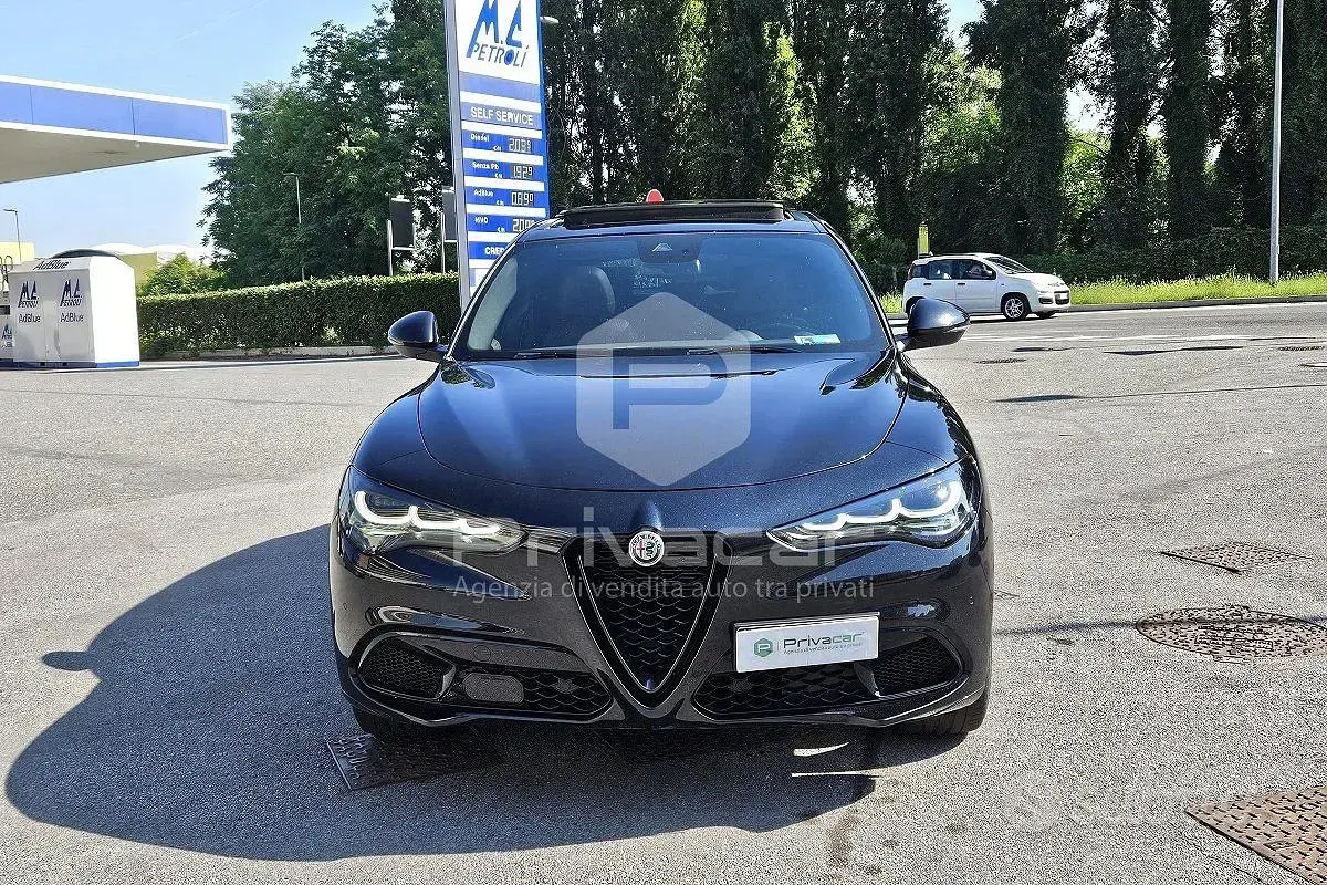 Usata Alfa Romeo Stelvio Competizione 280 CV (205 kW) 2023 Nero SUV