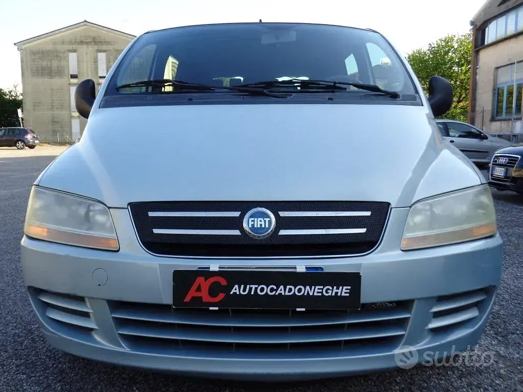 Usata Fiat Multipla 103 CV (75 kW) 2007 Grigio Monovolume