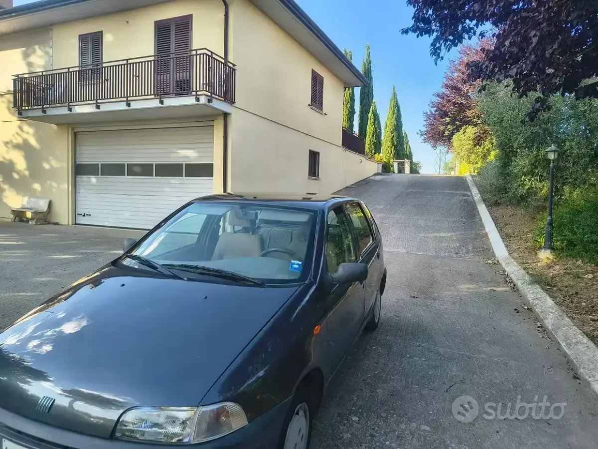 Usata Fiat Punto 54 CV (39 kW) 1995 Berlina