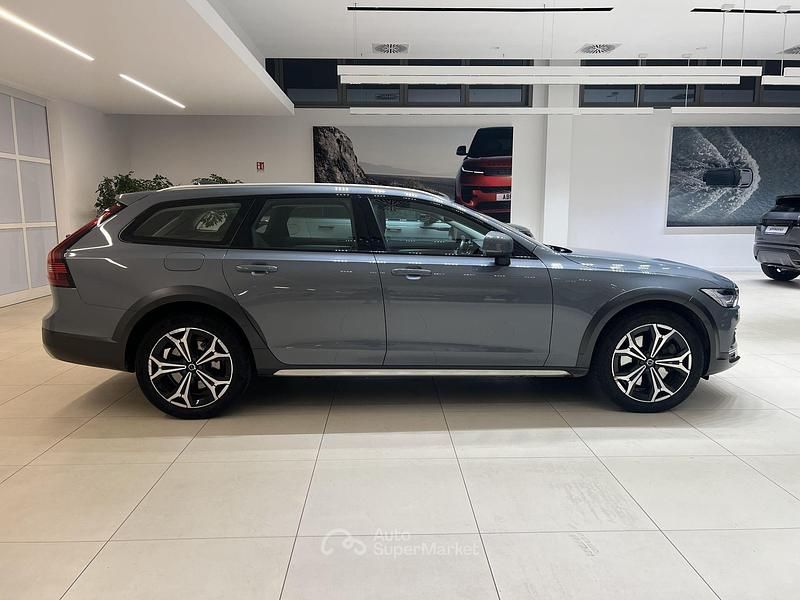 Usata Volvo V90 CC Core 235 CV (172 kW) 2022 Other Station wagon
