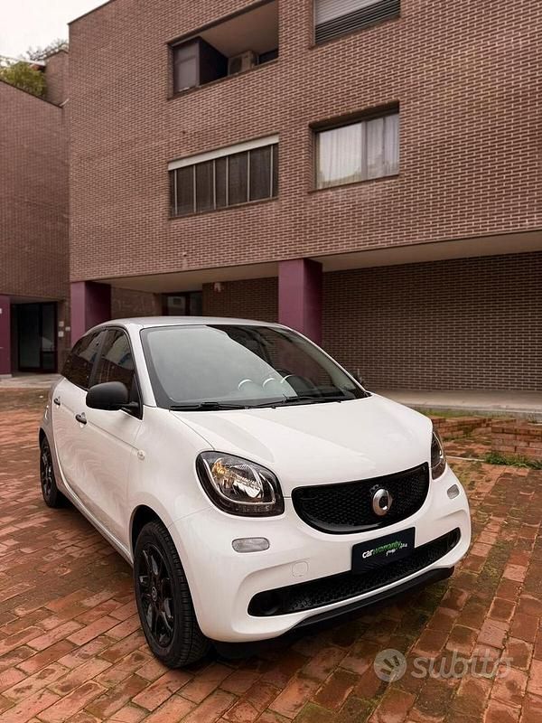 Usata Smart ForFour Passion 71 CV (52 kW) 2017 Bianco Utilitaria
