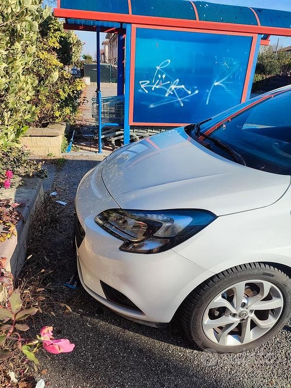 Usata Opel Corsa 69 CV (50 kW) 2016 Bianco Berlina